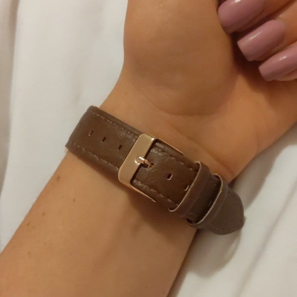 Watch - Picture 2 of 5